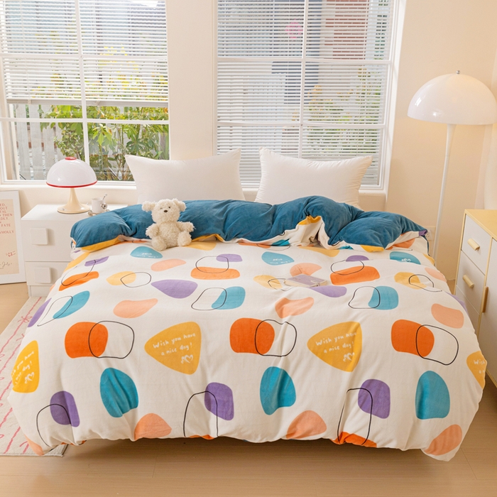 91家纺网 家纺一手货源 找家纺 （总）富馨莱 2025新款牛奶绒印花单件被套240克面料支持一件定制尺寸