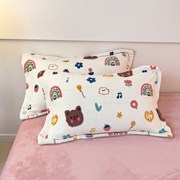 91家纺网 家纺一手货源 找家纺 富馨莱 2025新款牛奶绒印花单件被套240克面料支持一件定制尺寸 彩虹熊