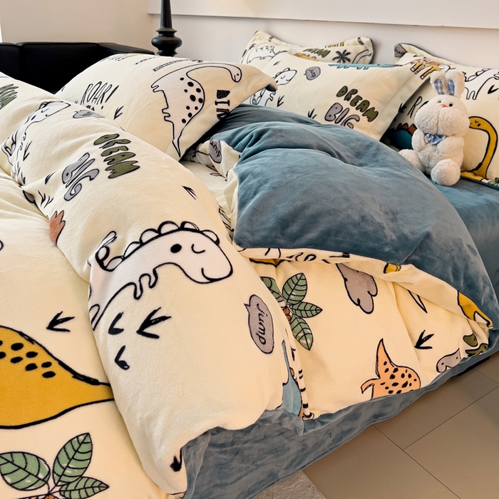 91家纺网 家纺一手货源 找家纺 富馨莱 2025新款牛奶绒印花单件被套240克面料支持一件定制尺寸 恐龙世界