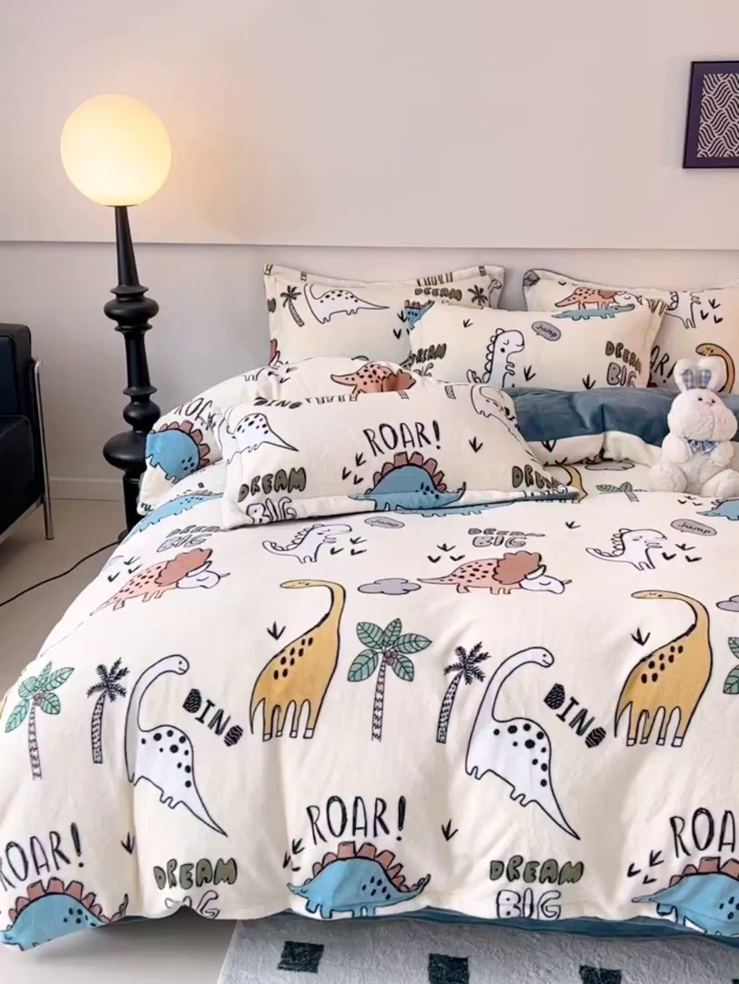 91家纺网 家纺一手货源 找家纺 富馨莱 2025新款牛奶绒印花单件被套240克面料支持一件定制尺寸 恐龙世界