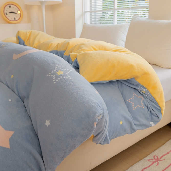 91家纺网 家纺一手货源 找家纺 富馨莱 2025新款牛奶绒印花单件被套240克面料支持一件定制尺寸 梦幻星空