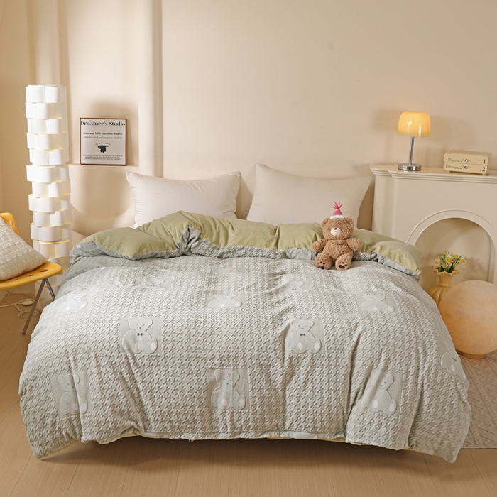 富馨莱 2025新款牛奶绒印花单件被套240克面料支持一件定制尺寸 千鸟格-小熊绿