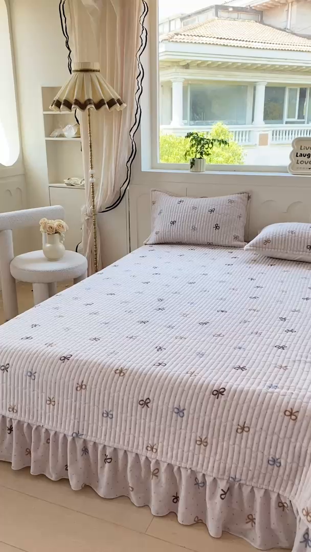 91家纺网 家纺一手货源 找家纺 尚美 2025新款豆豆绒牛奶绒大花边床盖四件套（床盖花边随机） 蝶恋卡