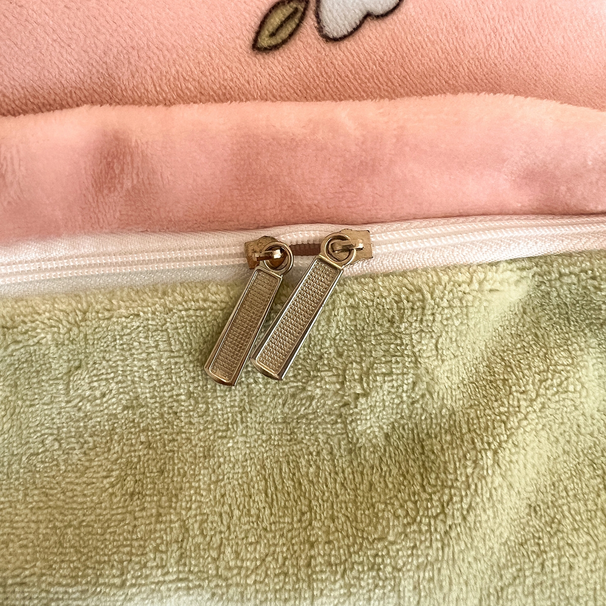 91家纺网 家纺一手货源 找家纺 富馨莱 2025新款牛奶绒印花单件被套240克面料支持一件定制尺寸 小伙伴