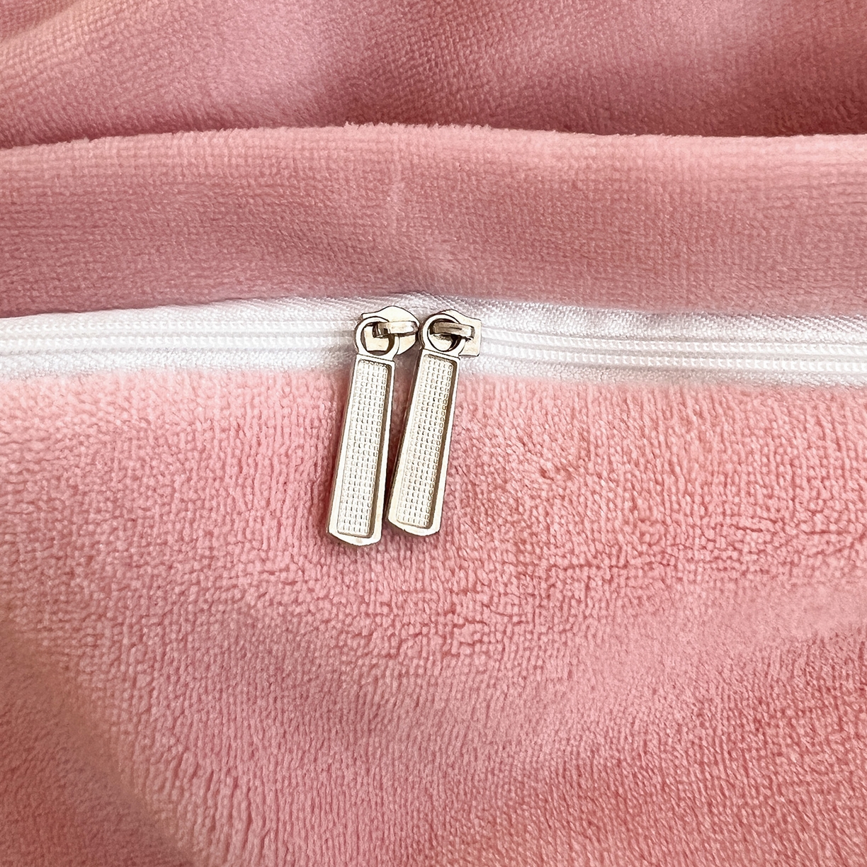 91家纺网 家纺一手货源 找家纺 富馨莱 2025新款牛奶绒印花单件被套240克面料支持一件定制尺寸 星光闪闪