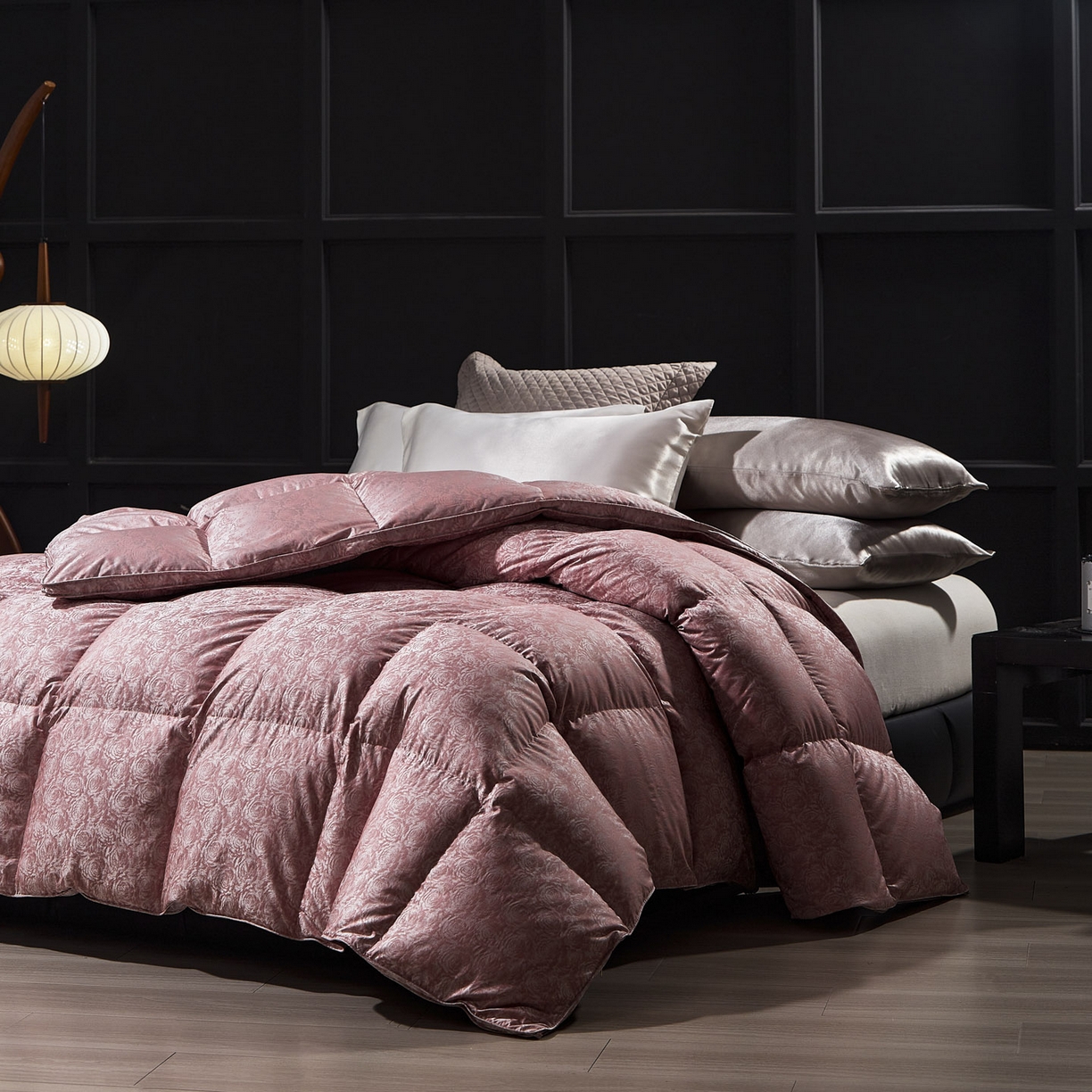 91家纺网 家纺一手货源 找家纺 暖羽屋羽绒馆 2025新款莫代尔95白鹅绒羽绒被芯   绒子含量95  冬被双人被子加厚 玫瑰物语