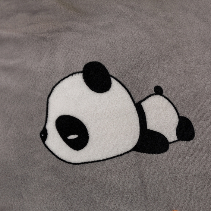 91家纺网 家纺一手货源 找家纺 富馨莱 2025新款牛奶绒印花单件被套240克面料支持一件定制尺寸 熊猫-灰