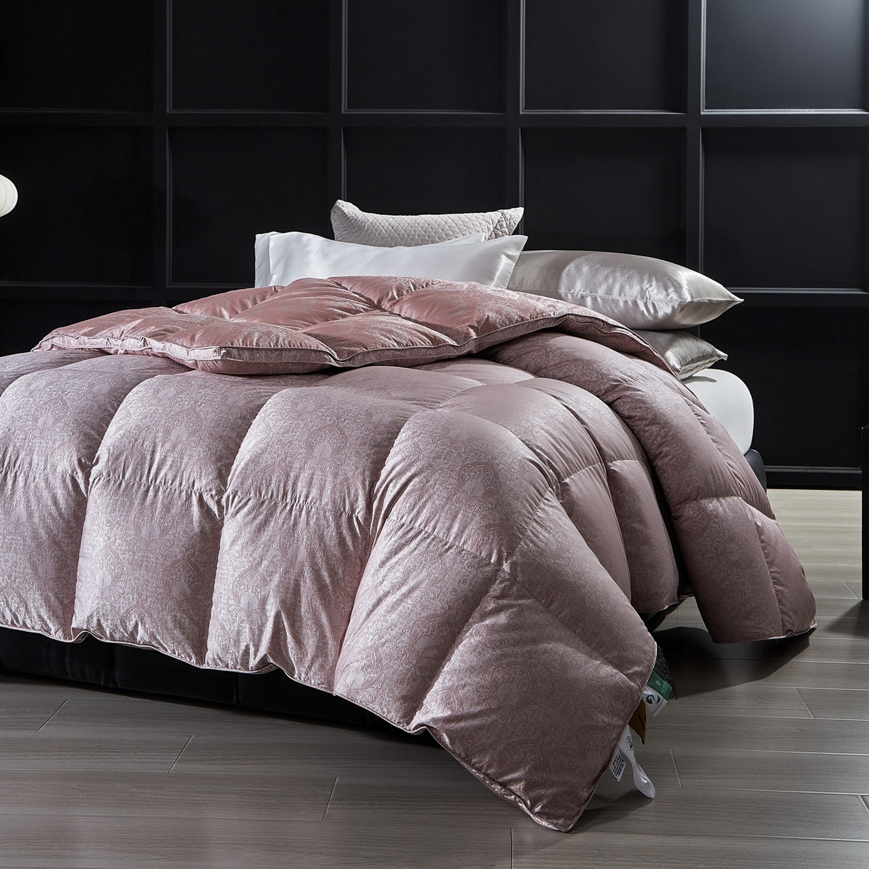 91家纺网 家纺一手货源 找家纺 暖羽屋羽绒馆 2025新款莫代尔95白鹅绒羽绒被芯   绒子含量95  冬被双人被子加厚 伊莲娜