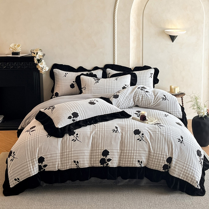 91家纺网 家纺一手货源 找家纺 （总）佳品居 2025新款法式复古雕花绒四件套