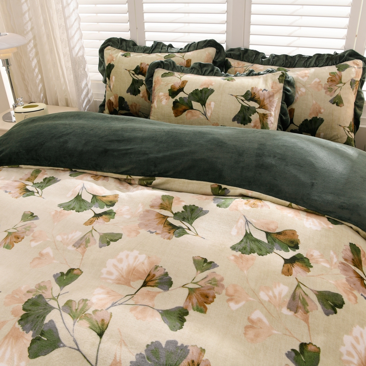 91家纺网 家纺一手货源 找家纺 （总）紫月轩家纺 2025新款韩版牛奶绒花边款四件套