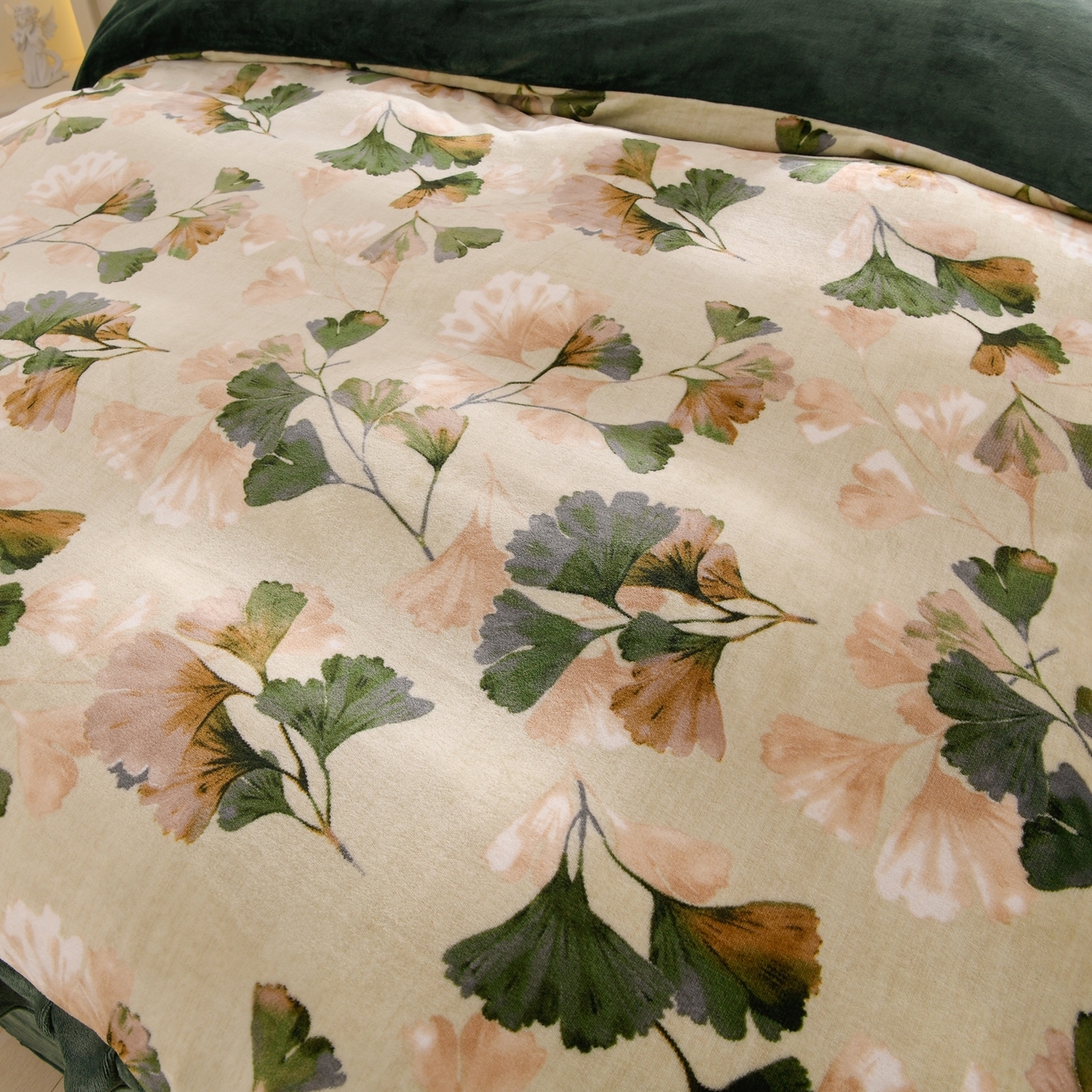 91家纺网 家纺一手货源 找家纺 （总）紫月轩家纺 2025新款韩版牛奶绒花边款四件套