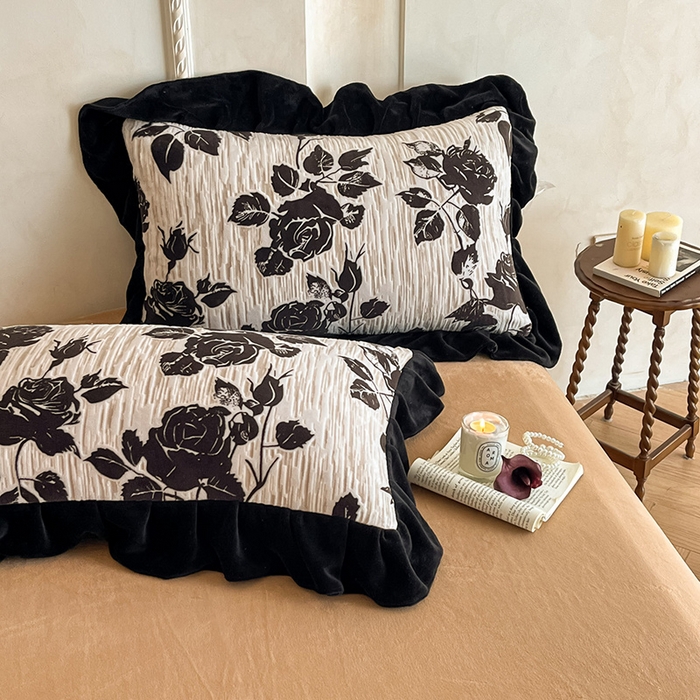 91家纺网 家纺一手货源 找家纺 （总）佳品居 2025新款法式复古雕花绒四件套