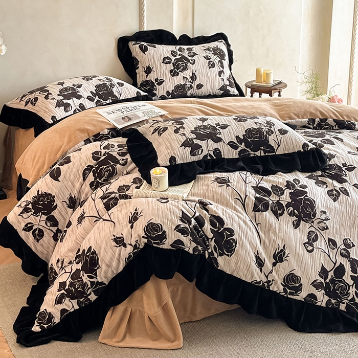 91家纺网 家纺一手货源 找家纺 （总）佳品居 2025新款法式复古雕花绒四件套