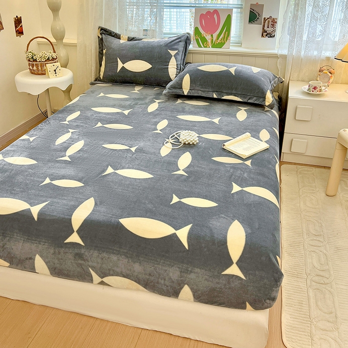 91家纺网 家纺一手货源 找家纺 （总）富馨莱 2025新款牛奶绒印花床笠240克面料支持一件定制尺寸