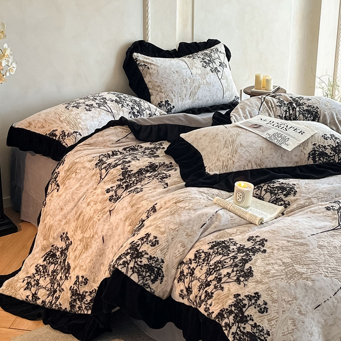 91家纺网 家纺一手货源 找家纺 佳品居 2025新款法式复古雕花绒四件套 迷林