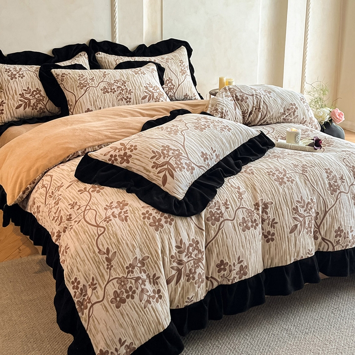 91家纺网 家纺一手货源 找家纺 佳品居 2025新款法式复古雕花绒四件套 叶语悠然