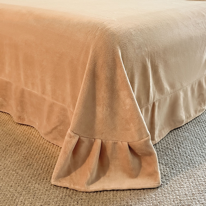 91家纺网 家纺一手货源 找家纺 佳品居 2025新款法式复古雕花绒四件套 优雅花卉