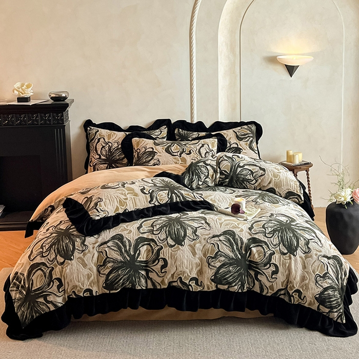 佳品居 2025新款法式复古雕花绒四件套 优雅花卉