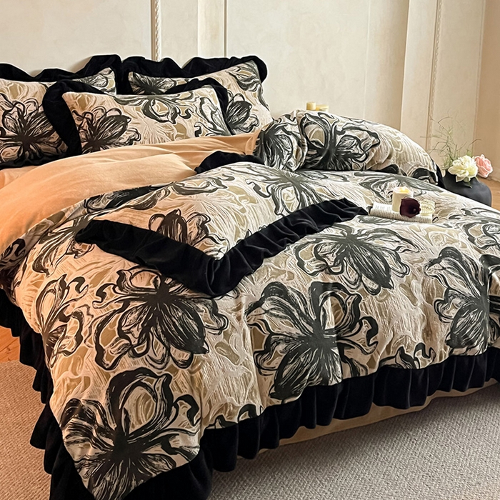 91家纺网 家纺一手货源 找家纺 佳品居 2025新款法式复古雕花绒四件套 优雅花卉