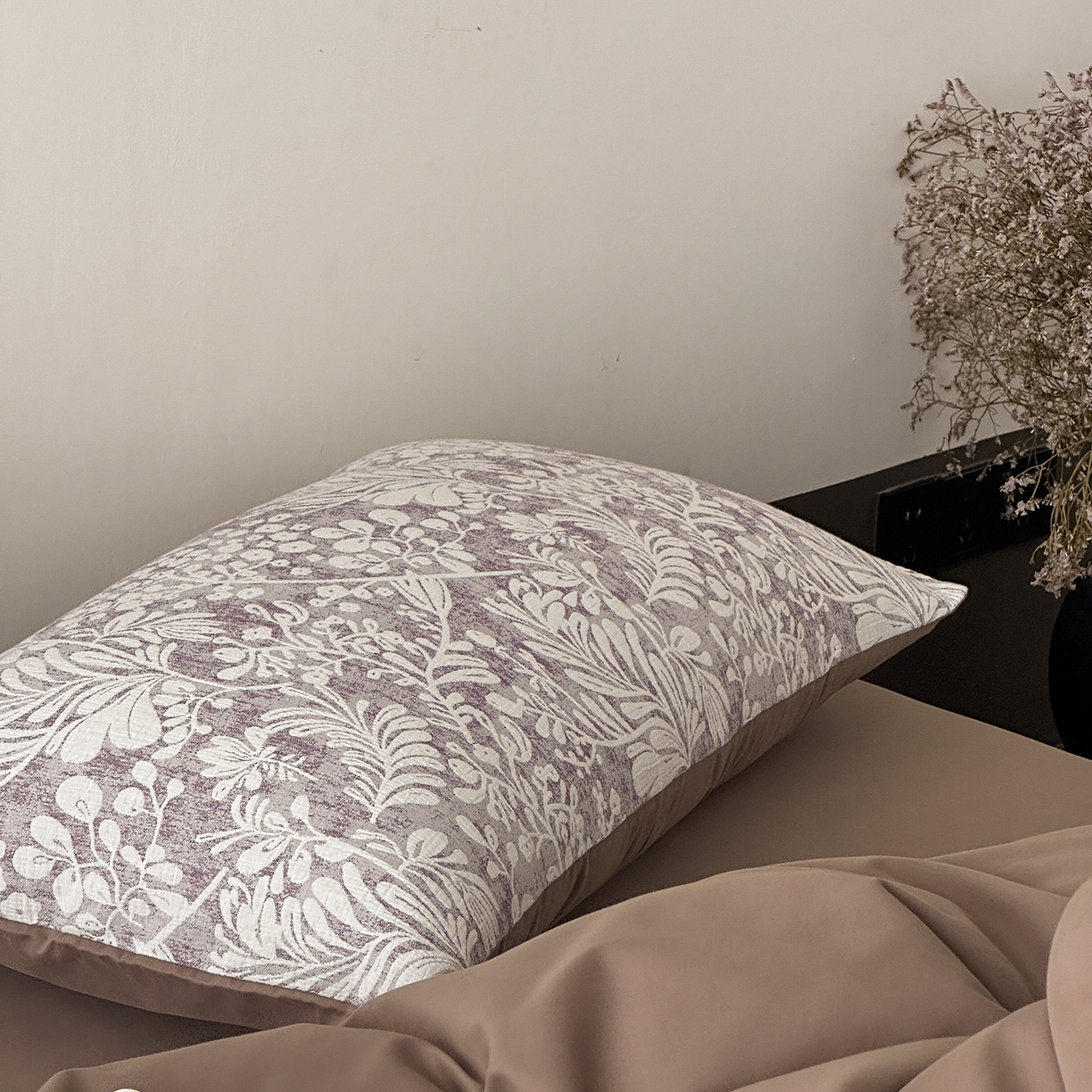 91家纺网 家纺一手货源 找家纺 赫帛 2025新款50支全棉贡缎磨毛四件套-七草（磨毛款） 七草-深紫（磨毛款）