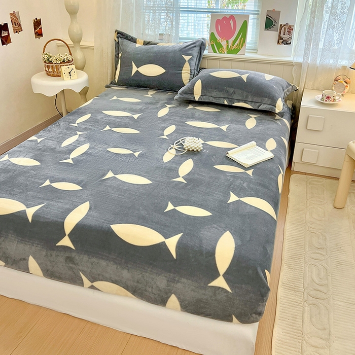 91家纺网 家纺一手货源 找家纺 富馨莱 2025新款牛奶绒印花床笠240克面料支持一件定制尺寸 布朗灰