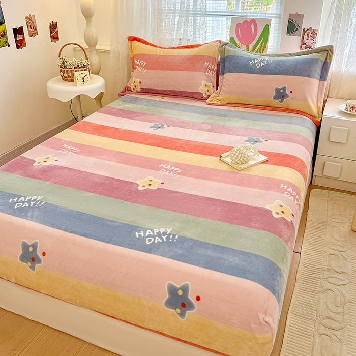 91家纺网 家纺一手货源 找家纺 富馨莱 2025新款牛奶绒印花床笠240克面料支持一件定制尺寸 彩虹星星