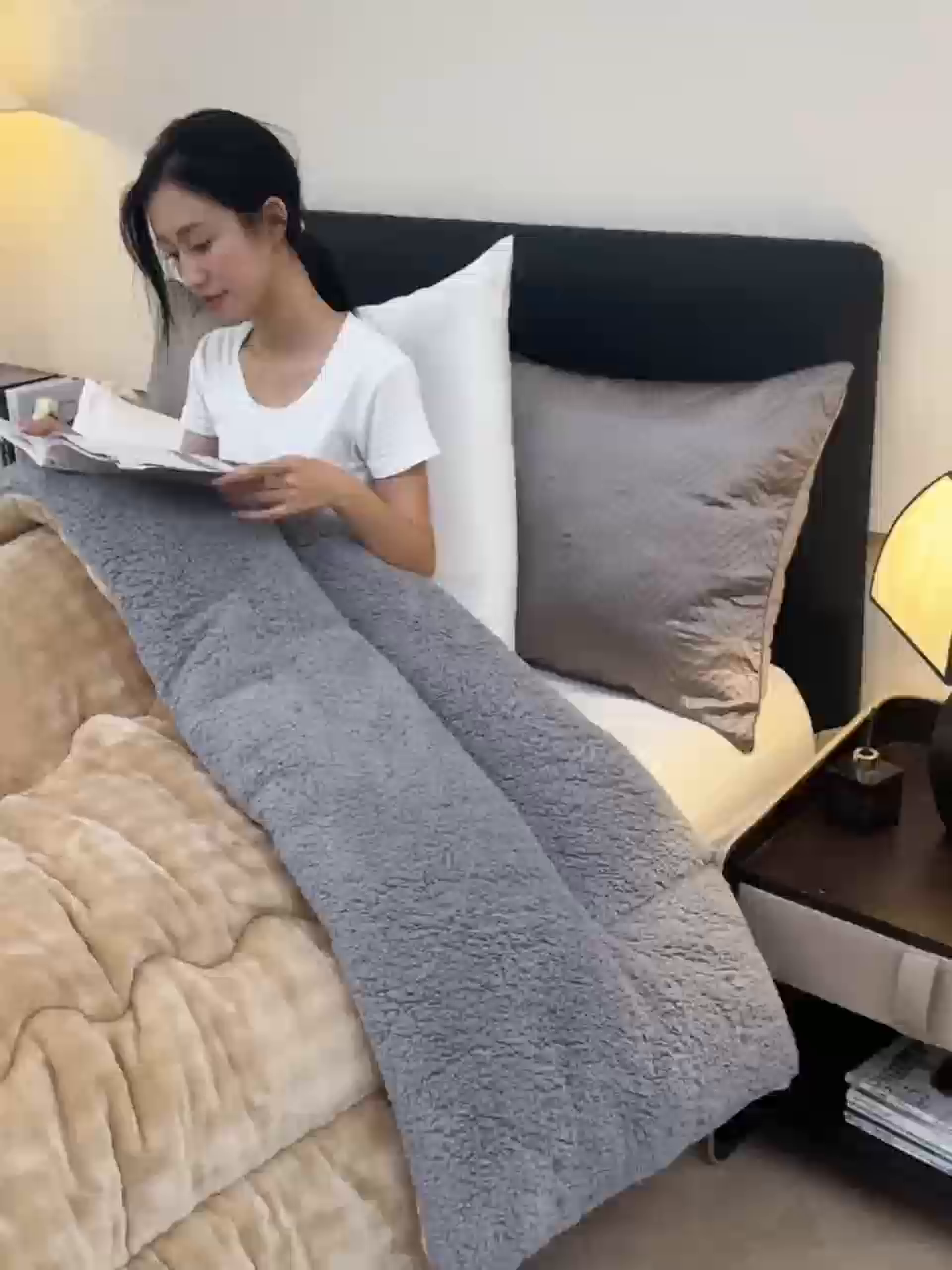 91家纺网 家纺一手货源 找家纺 金灵居 2025新款兔毛绒冬被兔毛被子被芯春秋被 兔兔绒被-卡其