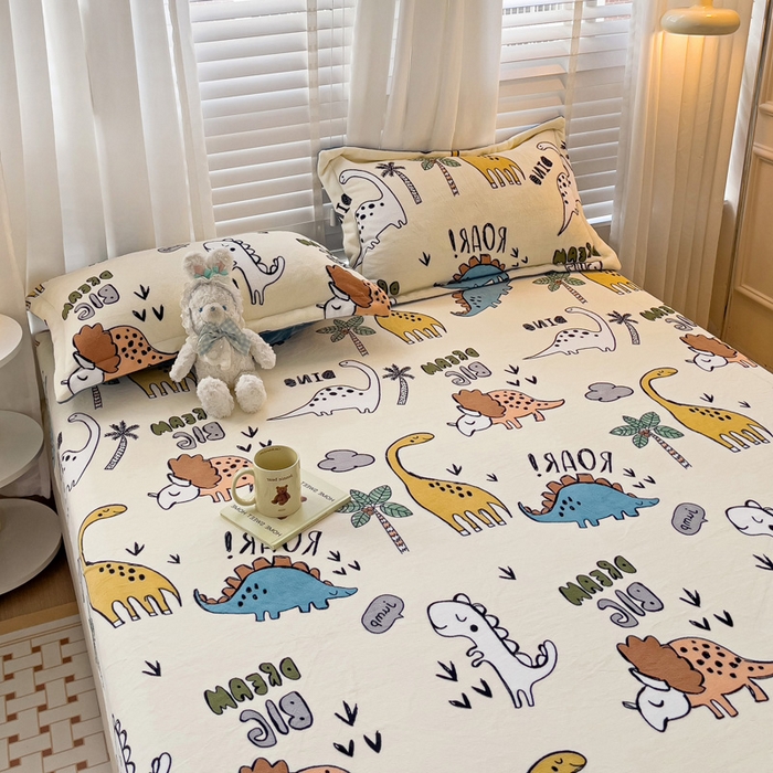 91家纺网 家纺一手货源 找家纺 富馨莱 2025新款牛奶绒印花床笠240克面料支持一件定制尺寸 恐龙世界