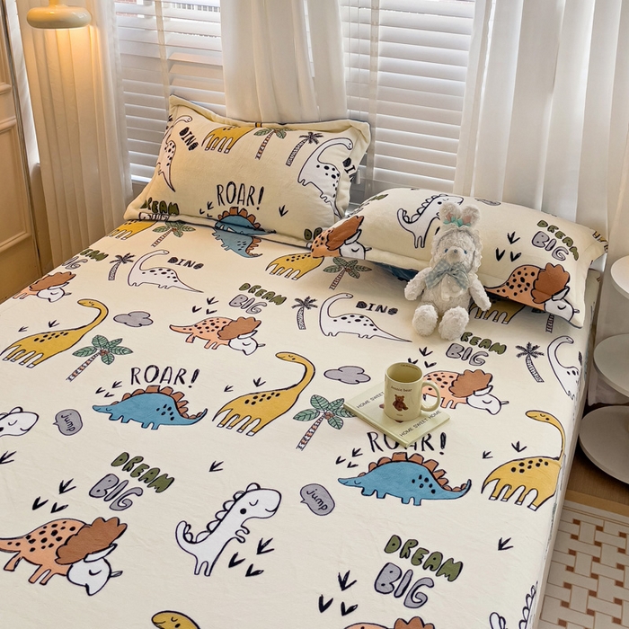 91家纺网 家纺一手货源 找家纺 富馨莱 2025新款牛奶绒印花床笠240克面料支持一件定制尺寸 恐龙世界