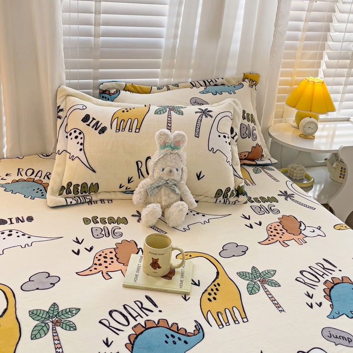 91家纺网 家纺一手货源 找家纺 富馨莱 2025新款牛奶绒印花床笠240克面料支持一件定制尺寸 恐龙世界