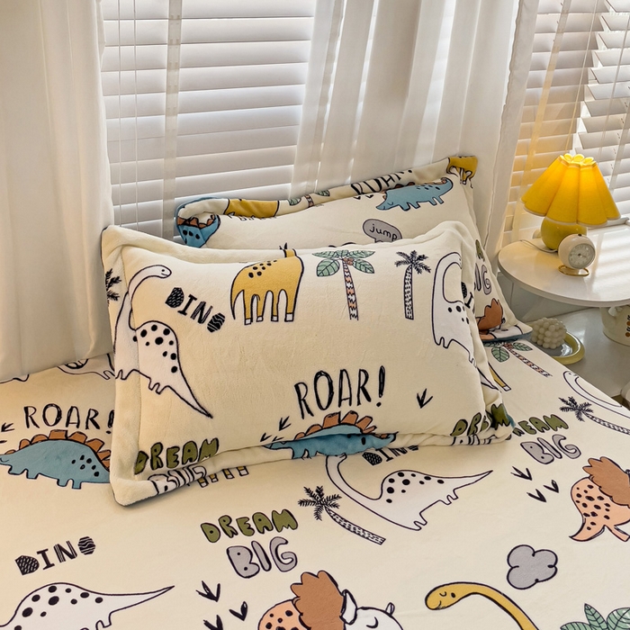 91家纺网 家纺一手货源 找家纺 富馨莱 2025新款牛奶绒印花床笠240克面料支持一件定制尺寸 恐龙世界