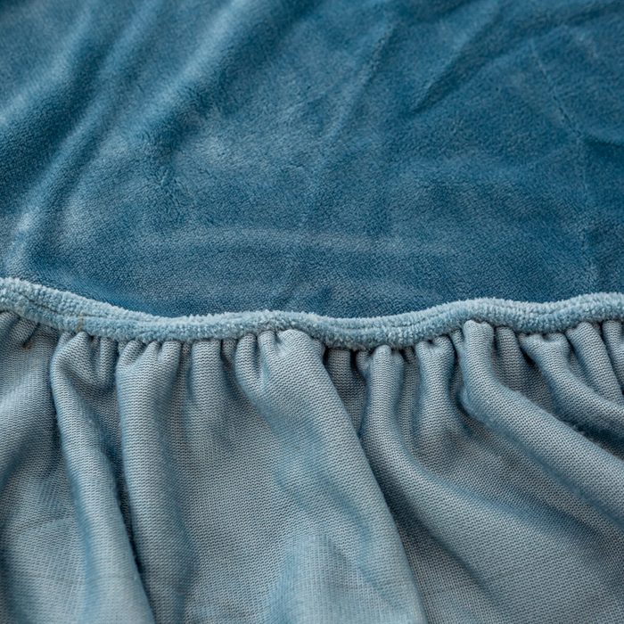 91家纺网 家纺一手货源 找家纺 富馨莱 2025新款牛奶绒印花床笠240克面料支持一件定制尺寸 绒月亮蓝