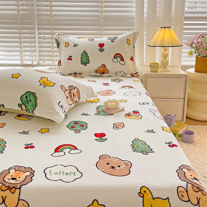 91家纺网 家纺一手货源 找家纺 富馨莱 2025新款牛奶绒印花床笠240克面料支持一件定制尺寸 森林派对