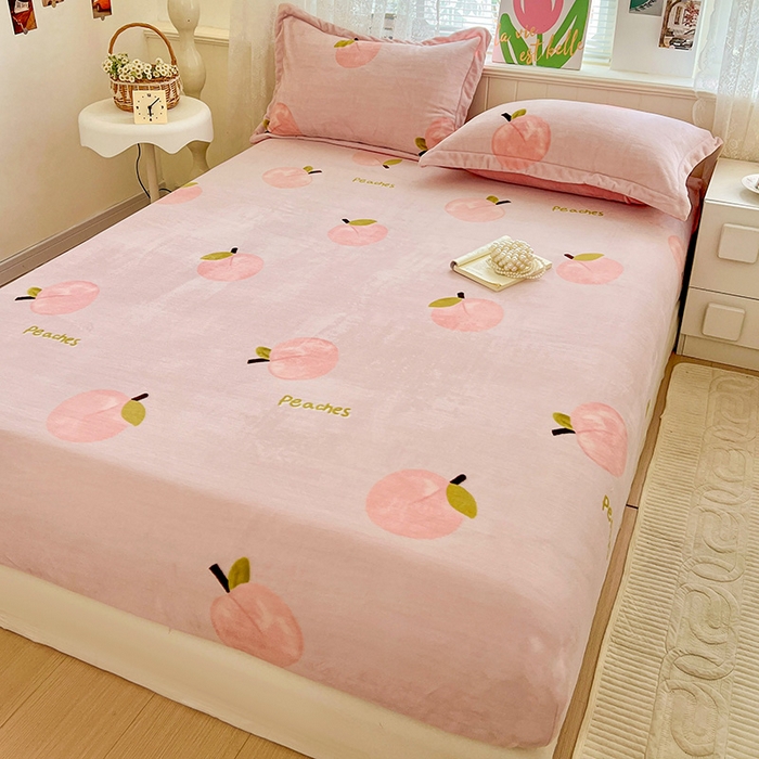 91家纺网 家纺一手货源 找家纺 富馨莱 2025新款牛奶绒印花床笠240克面料支持一件定制尺寸 水蜜桃