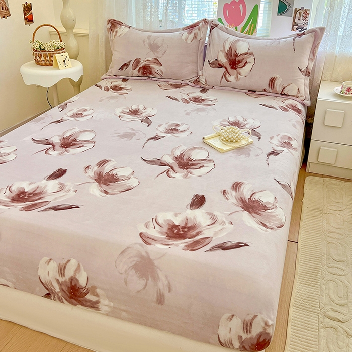 91家纺网 家纺一手货源 找家纺 富馨莱 2025新款牛奶绒印花床笠240克面料支持一件定制尺寸 水墨花开