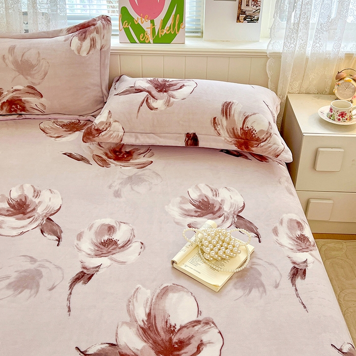 91家纺网 家纺一手货源 找家纺 富馨莱 2025新款牛奶绒印花床笠240克面料支持一件定制尺寸 水墨花开