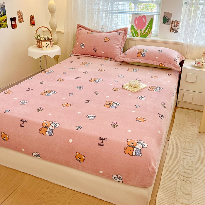 91家纺网 家纺一手货源 找家纺 富馨莱 2025新款牛奶绒印花床笠240克面料支持一件定制尺寸 小伙伴