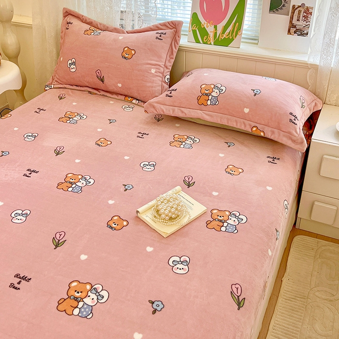 91家纺网 家纺一手货源 找家纺 富馨莱 2025新款牛奶绒印花床笠240克面料支持一件定制尺寸 小伙伴