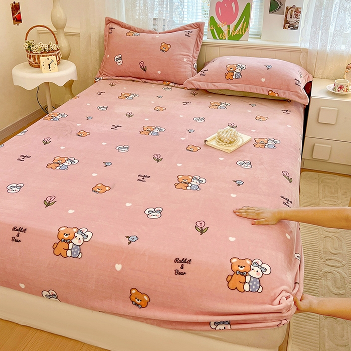 91家纺网 家纺一手货源 找家纺 富馨莱 2025新款牛奶绒印花床笠240克面料支持一件定制尺寸 小伙伴