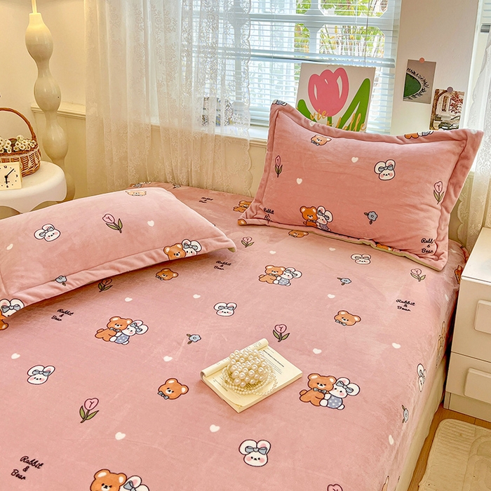 91家纺网 家纺一手货源 找家纺 富馨莱 2025新款牛奶绒印花床笠240克面料支持一件定制尺寸 小伙伴