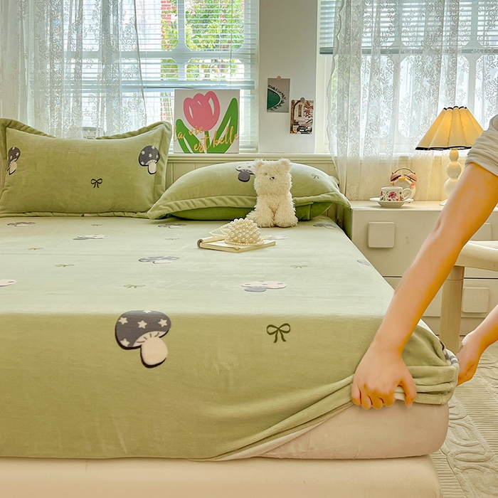 91家纺网 家纺一手货源 找家纺 富馨莱 2025新款牛奶绒印花床笠240克面料支持一件定制尺寸 小毛菇