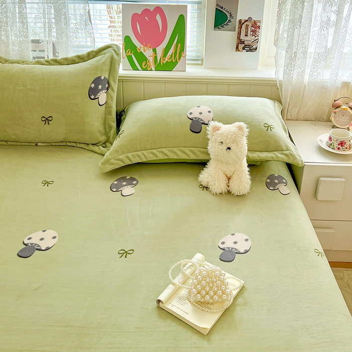 91家纺网 家纺一手货源 找家纺 富馨莱 2025新款牛奶绒印花床笠240克面料支持一件定制尺寸 小毛菇