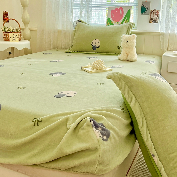 91家纺网 家纺一手货源 找家纺 富馨莱 2025新款牛奶绒印花床笠240克面料支持一件定制尺寸 小毛菇