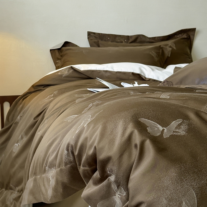 91家纺网 家纺一手货源 找家纺 赫帛 2025新款50S色织提花贡缎长绒棉四件套-蝶恋花 蝶恋花-驼色