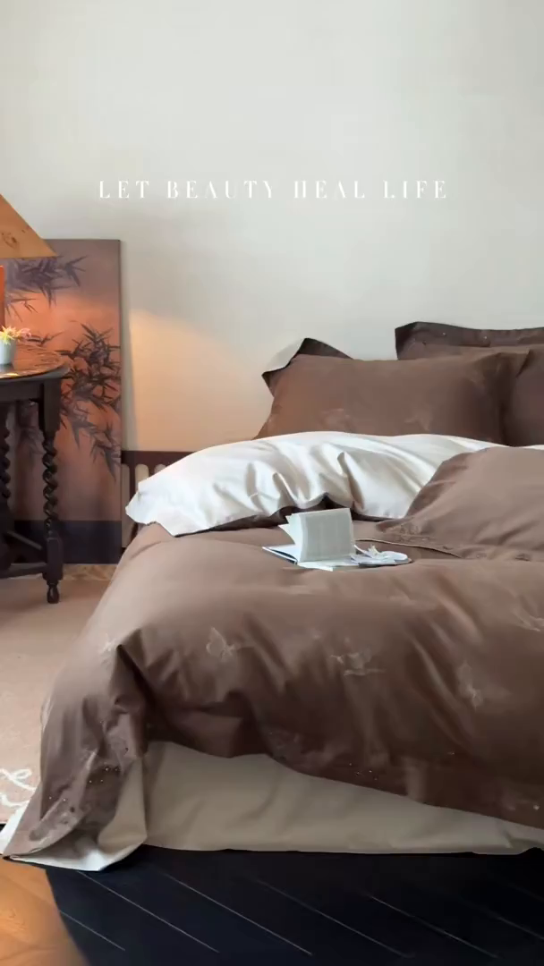 91家纺网 家纺一手货源 找家纺 赫帛 2025新款50S色织提花贡缎长绒棉四件套-蝶恋花 蝶恋花-驼色