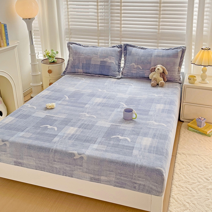 91家纺网 家纺一手货源 找家纺 富馨莱 2025新款牛奶绒印花床笠240克面料支持一件定制尺寸 自由飞翔