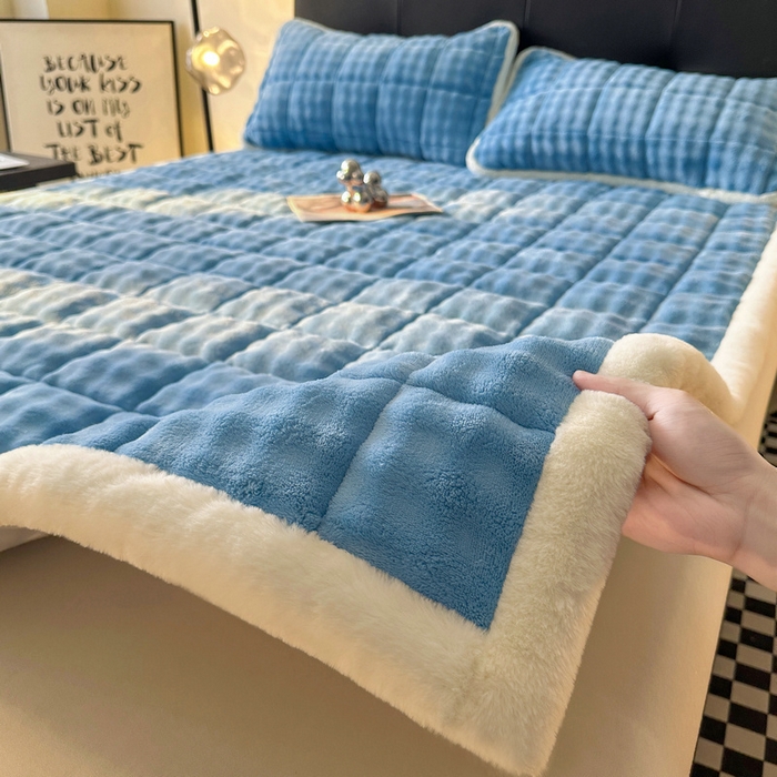 91家纺网 家纺一手货源 找家纺 （总）梵朴 2025新款牛奶绒泡泡兔毛绒床垫学生宿舍床褥子-纯色系列大床图