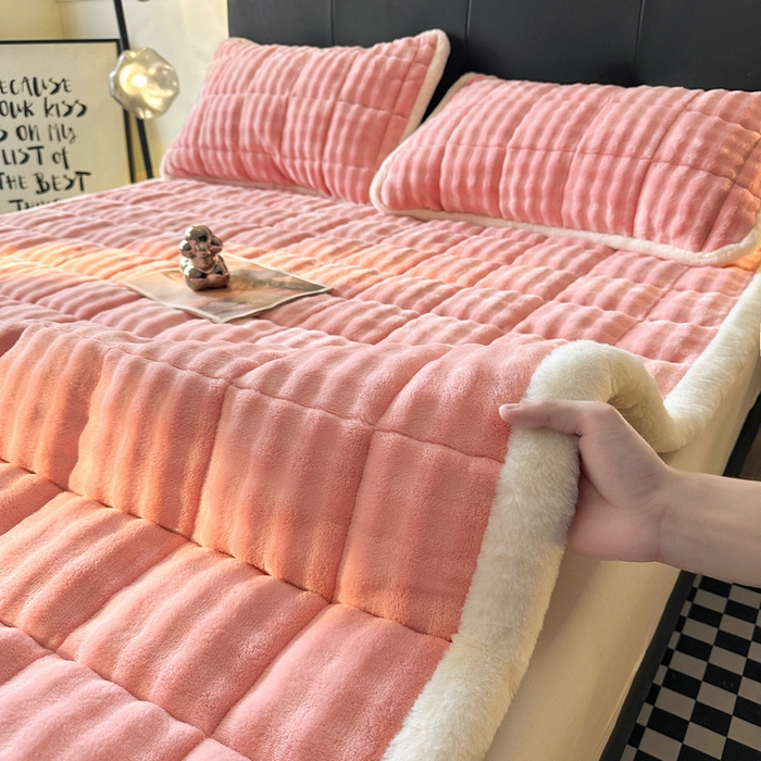 91家纺网 家纺一手货源 找家纺 梵朴 2025新款牛奶绒泡泡兔毛绒床垫学生宿舍床褥子-纯色系列大床图 豆沙粉