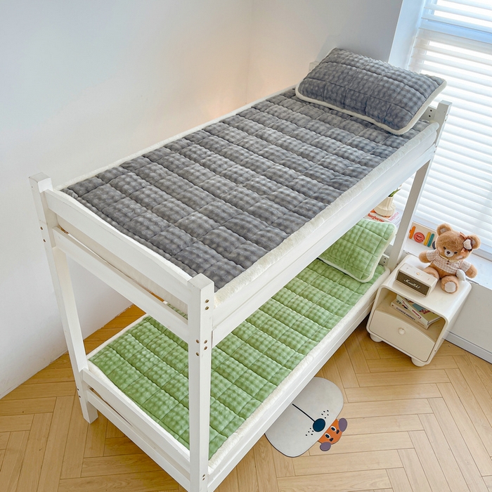 91家纺网 家纺一手货源 找家纺 梵朴 2025新款牛奶绒泡泡兔毛绒床垫学生宿舍床褥子-纯色系列学生图 牛奶绒泡泡-气质灰