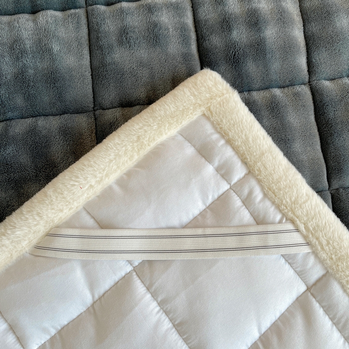 91家纺网 家纺一手货源 找家纺 梵朴 2025新款牛奶绒泡泡兔毛绒床垫学生宿舍床褥子-纯色系列学生图 牛奶绒泡泡-夜空灰